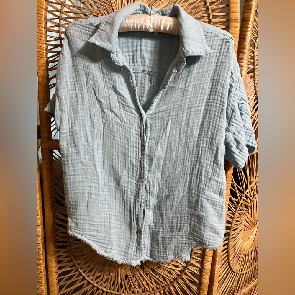 Michael Stars Light Blue 100% cotton Button-Up Shirt